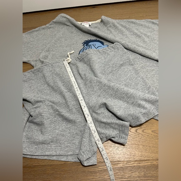 Vintage Disney Eeyore Shirt and Shorts Set, Fits Like women’s large/XL - Picture 9 of 10